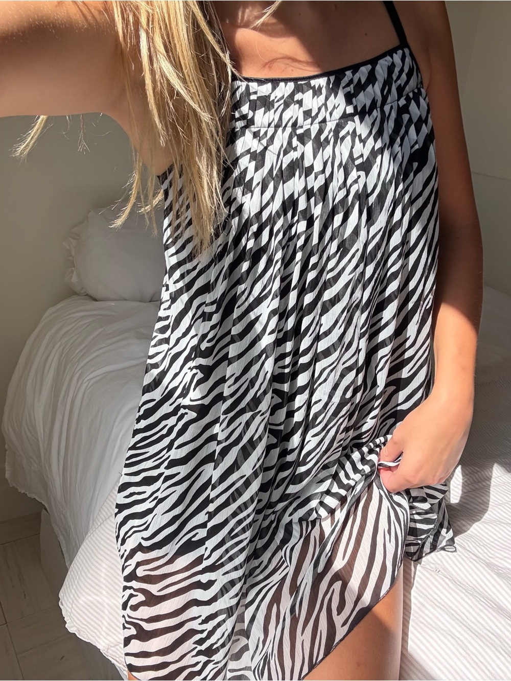 vintage Black & White Zebra Print Dress - No belt